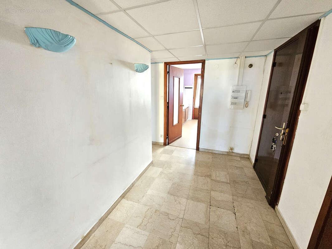 Appartement à HYERES