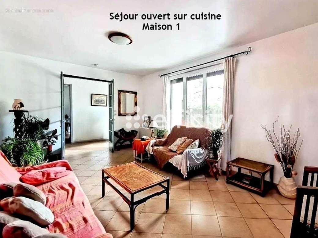 Maison à ENNERY