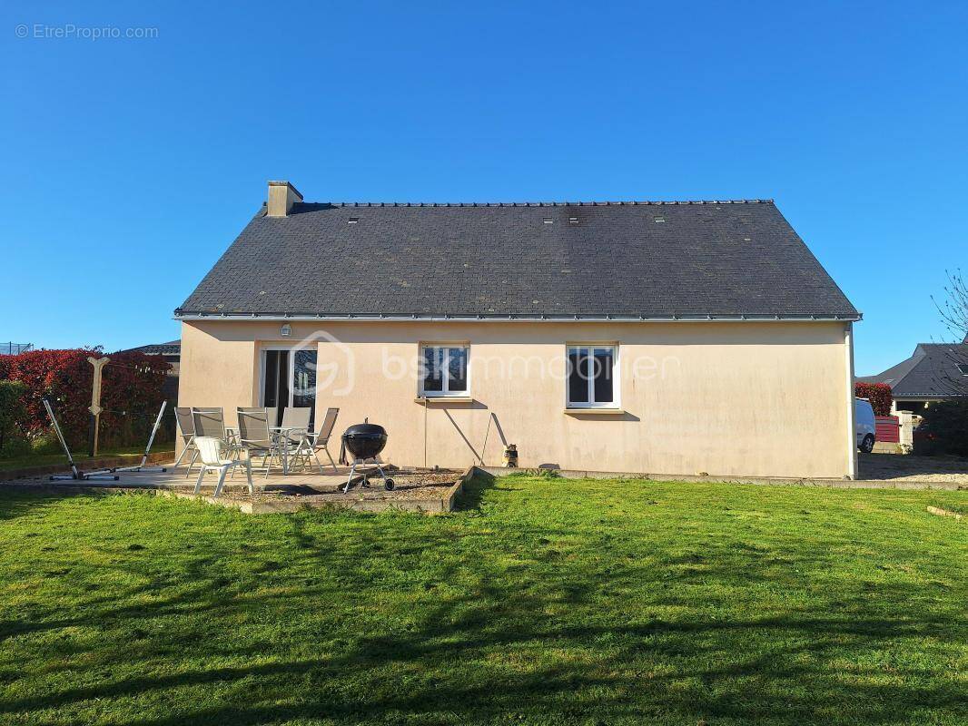 Maison à GUENIN