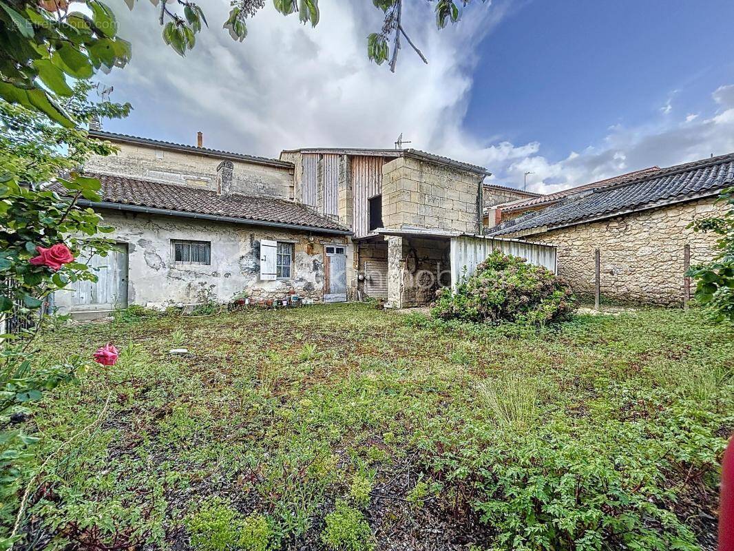 Maison à GENISSAC