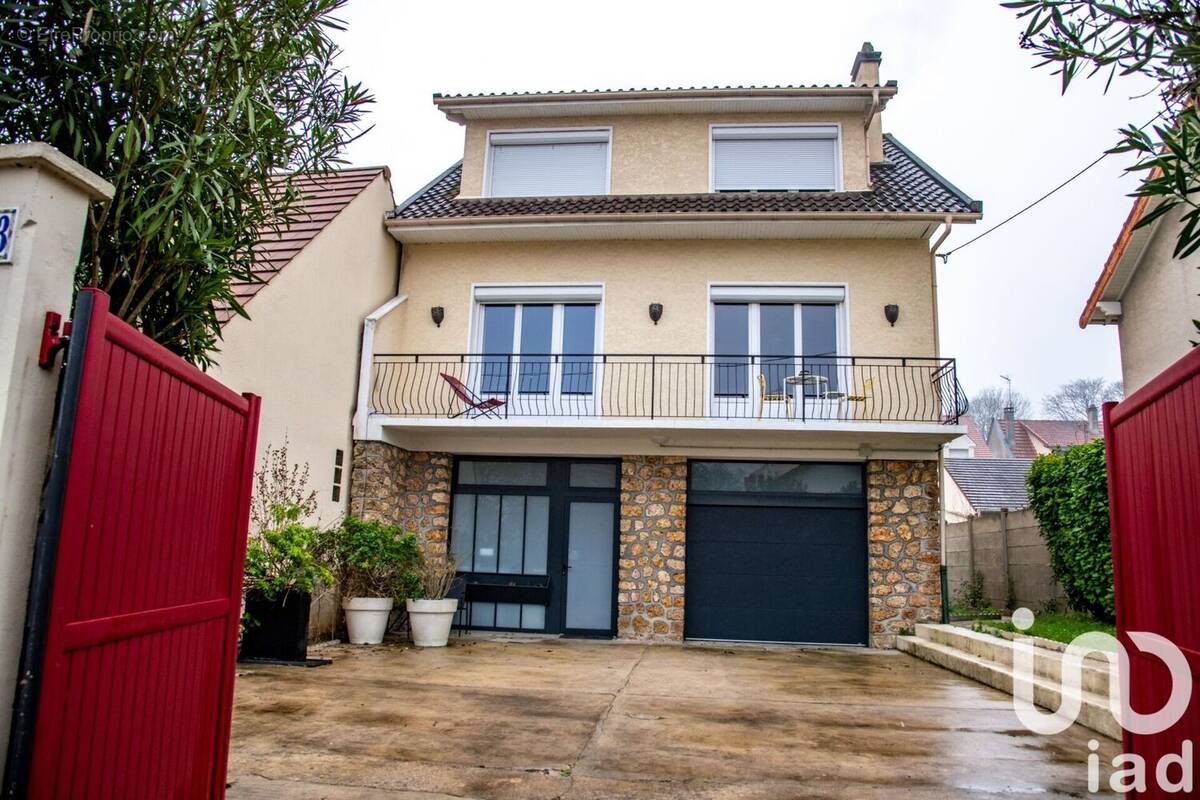 Photo 1 - Maison à VIRY-CHATILLON