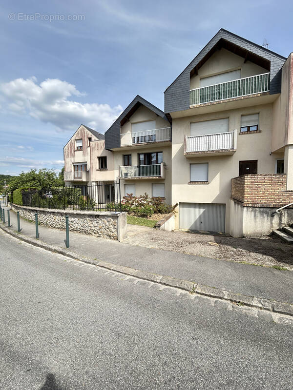 Appartement à LIMOURS