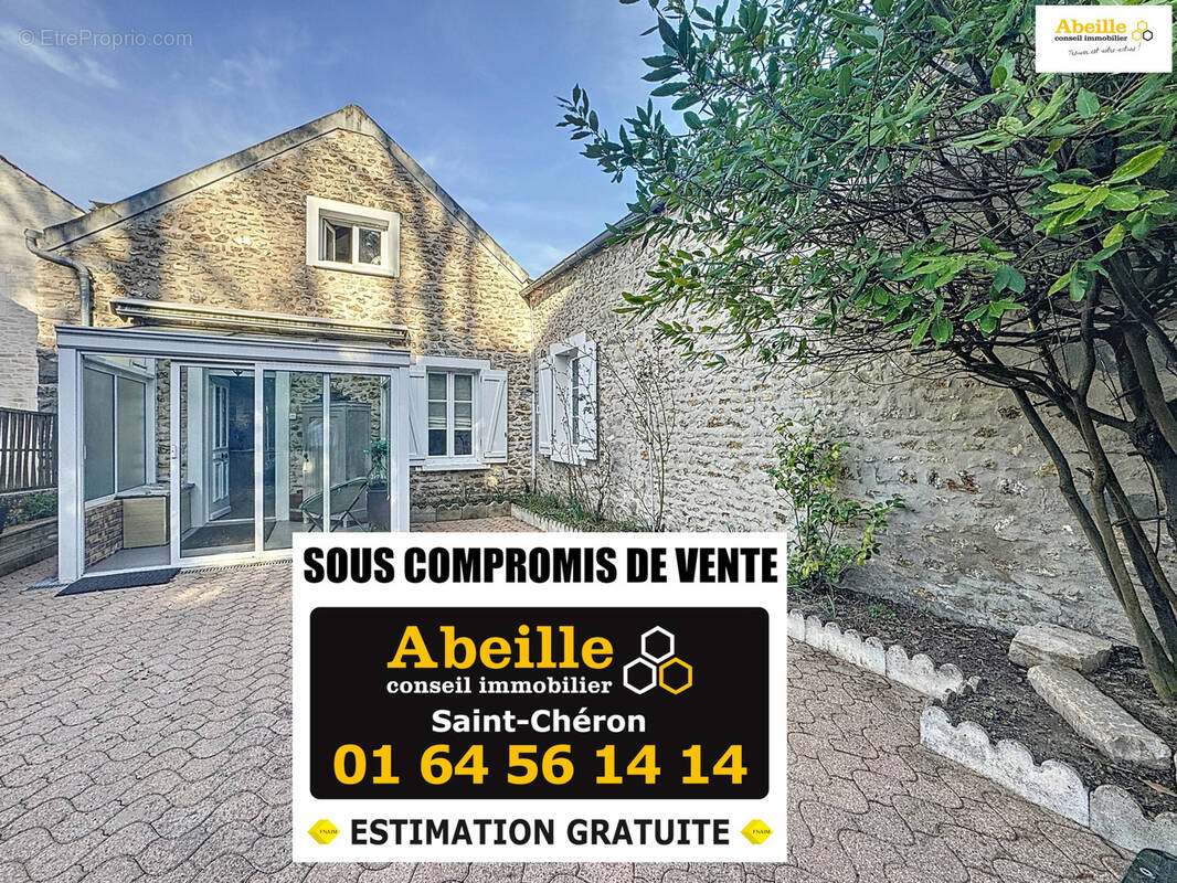 Maison à SAINT-CHERON