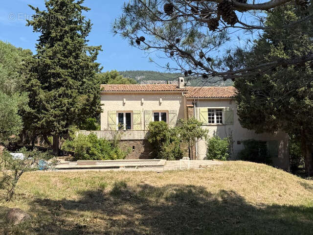 Maison à LA FARLEDE