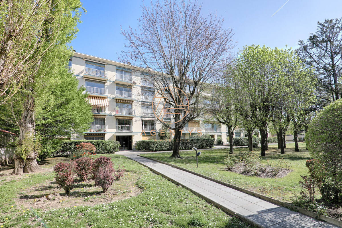 Appartement à SAINT-MAUR-DES-FOSSES