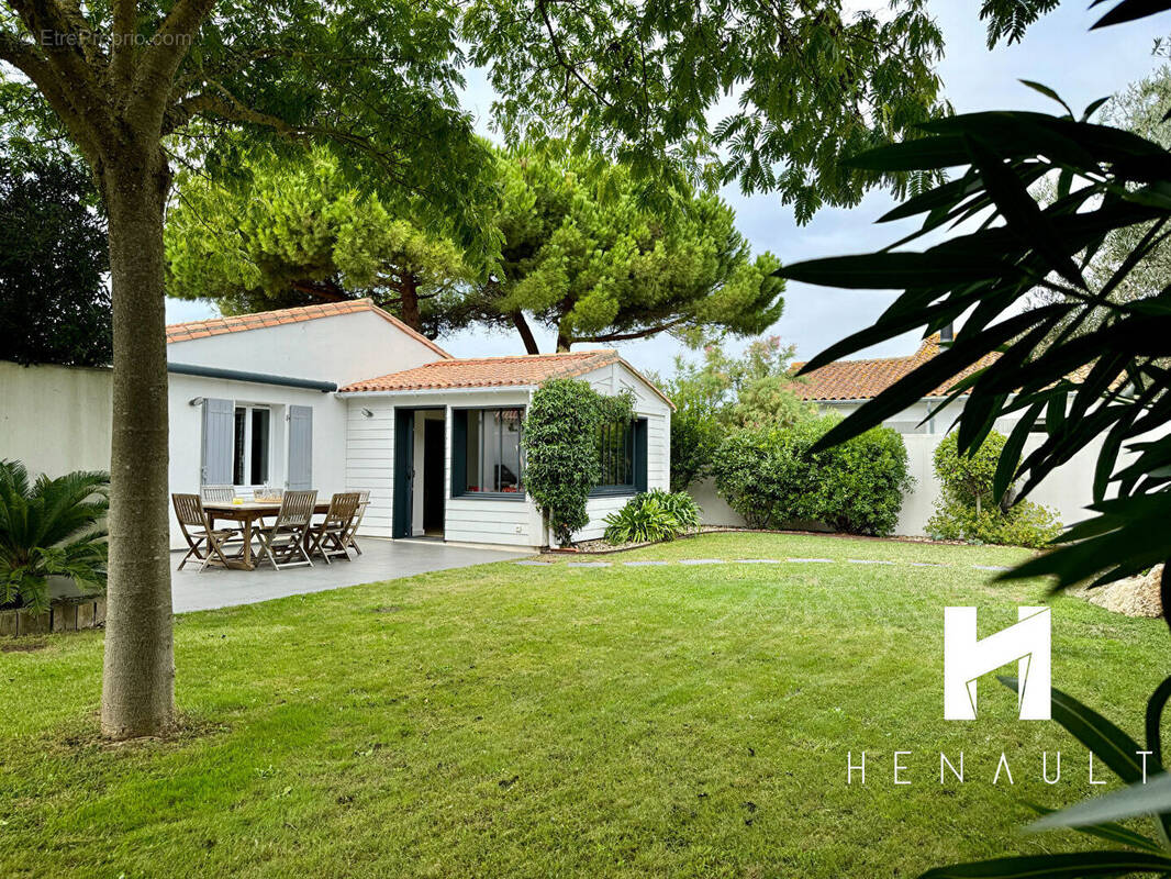 Maison à LA COUARDE-SUR-MER