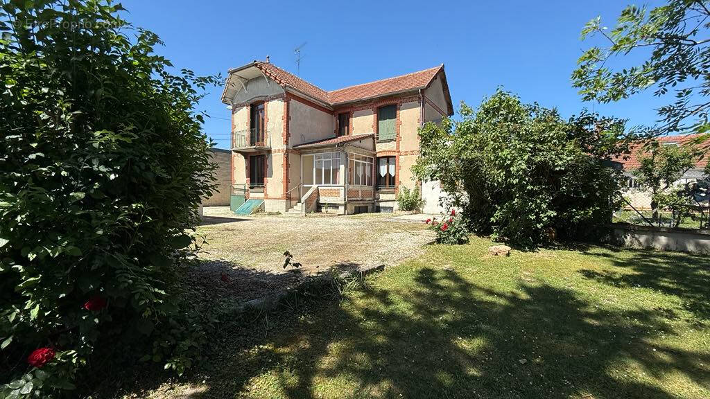 Maison à SAINT-ANDRE-LES-VERGERS