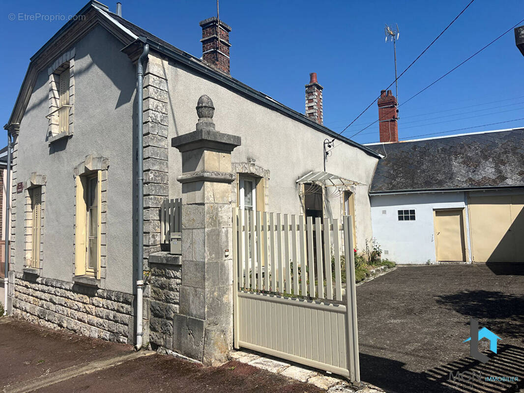 Maison à BONNEVAL