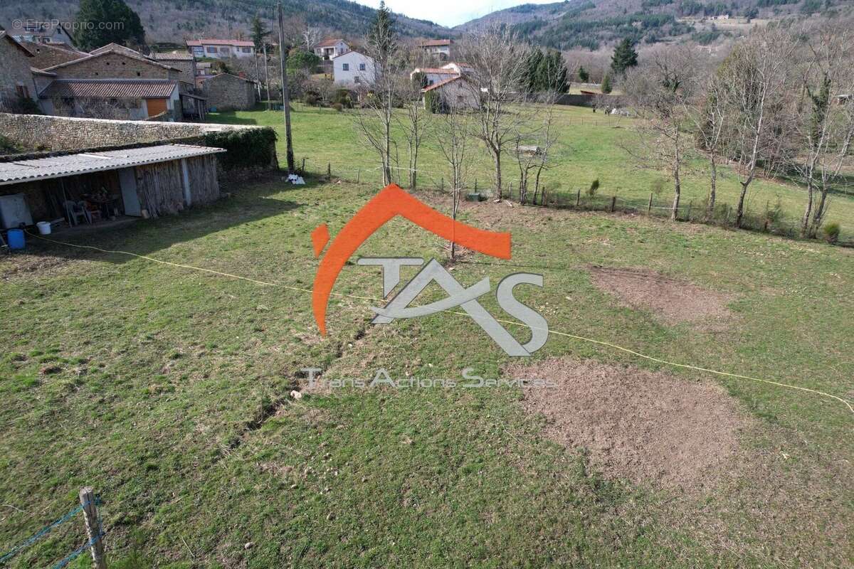 Terrain à ROISEY