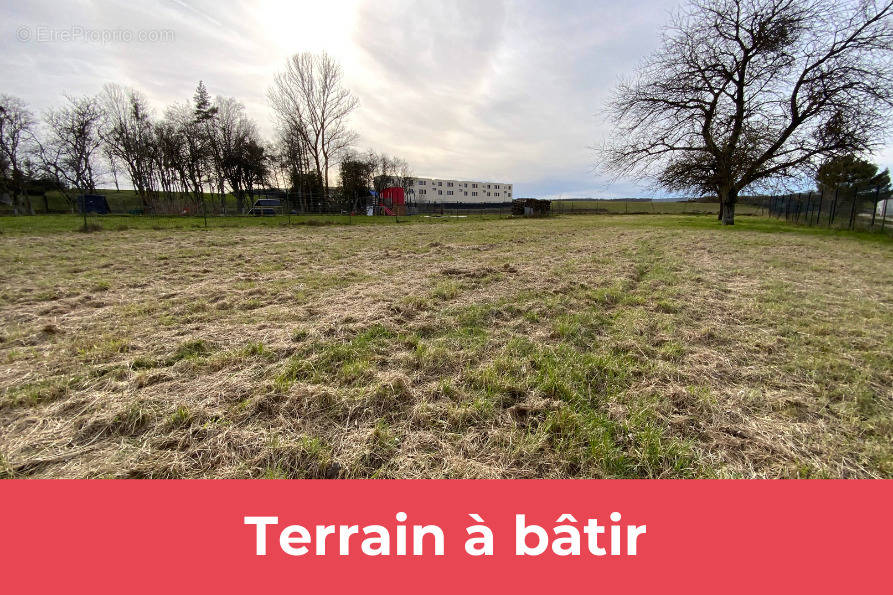 Terrain à GONDRECOURT-LE-CHATEAU