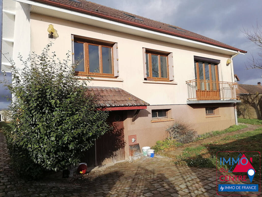Maison à FONTENAY-SUR-EURE
