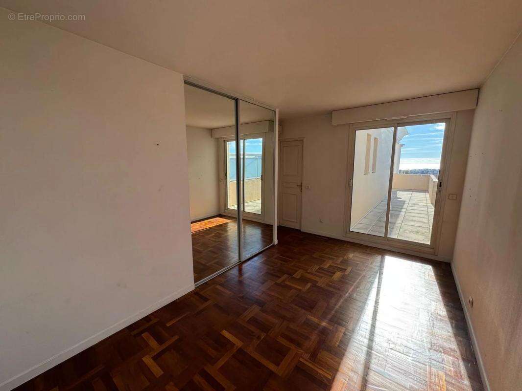 Appartement à LE CANNET