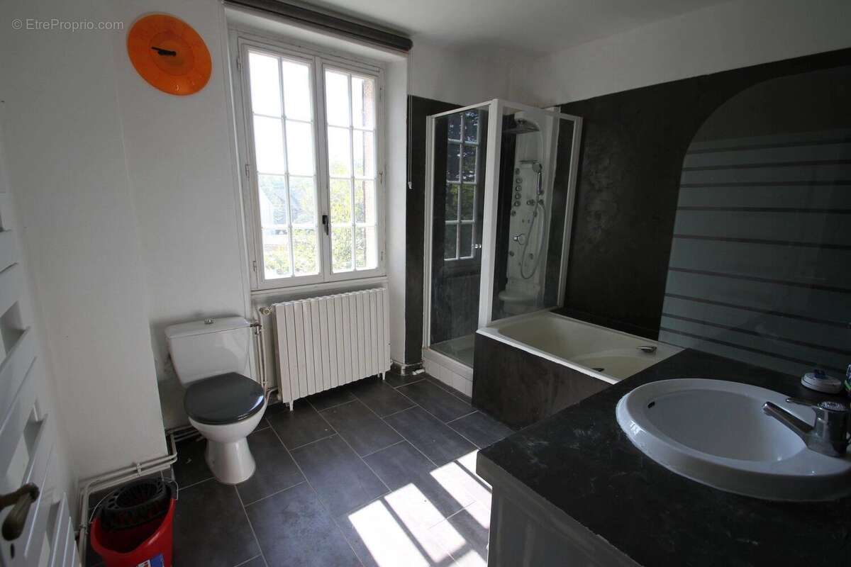 Maison à ANGERVILLIERS