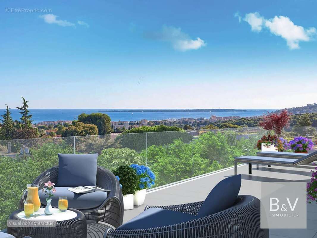 Appartement à VILLENEUVE-LOUBET