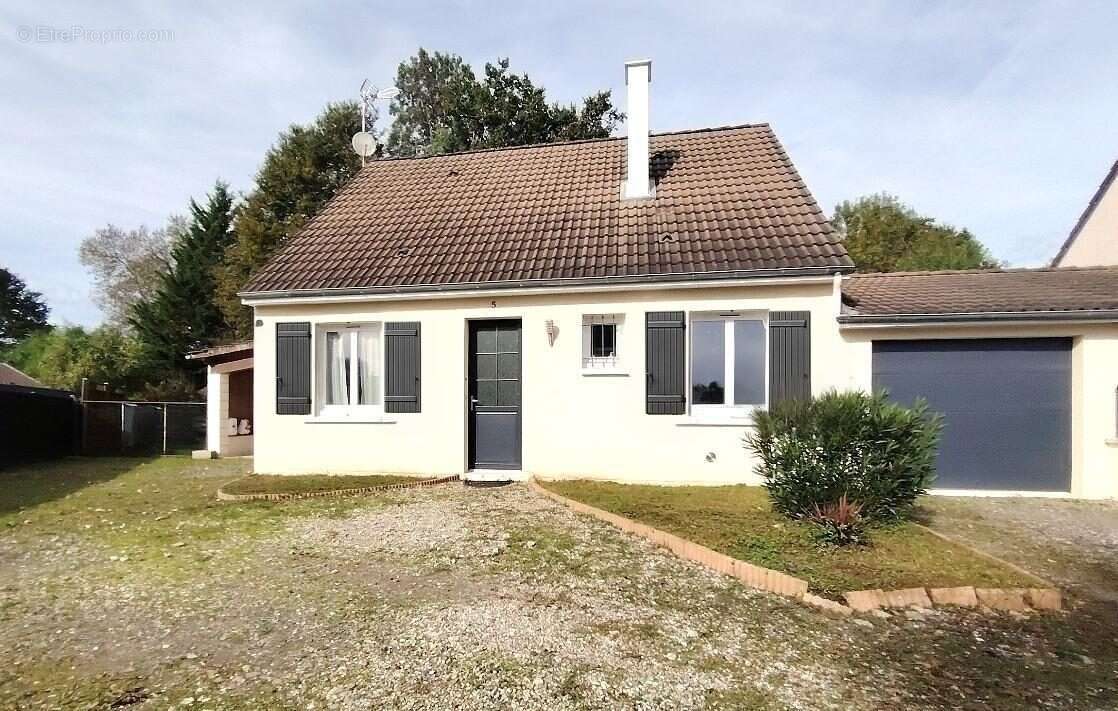 Maison à ARGENTON-SUR-CREUSE