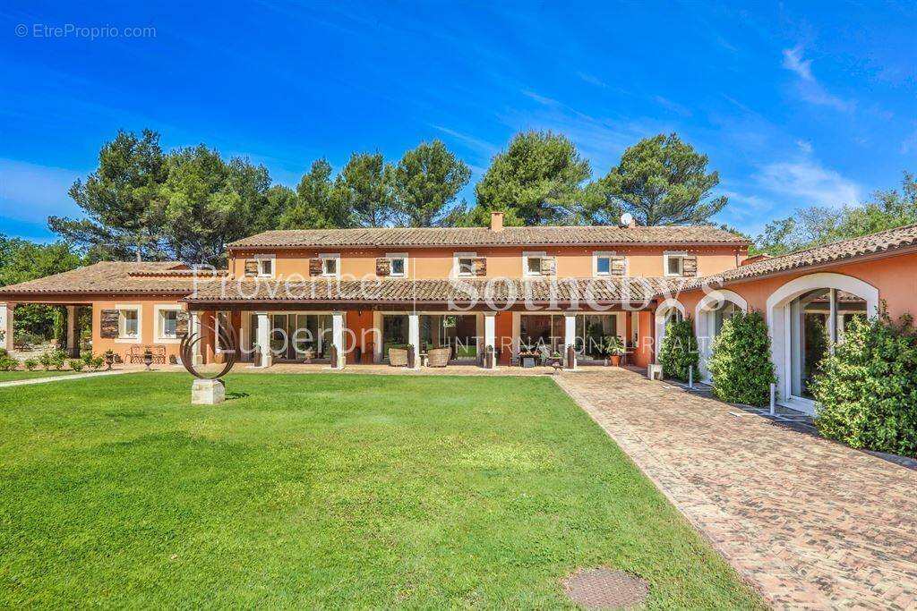 Maison à ROUSSILLON