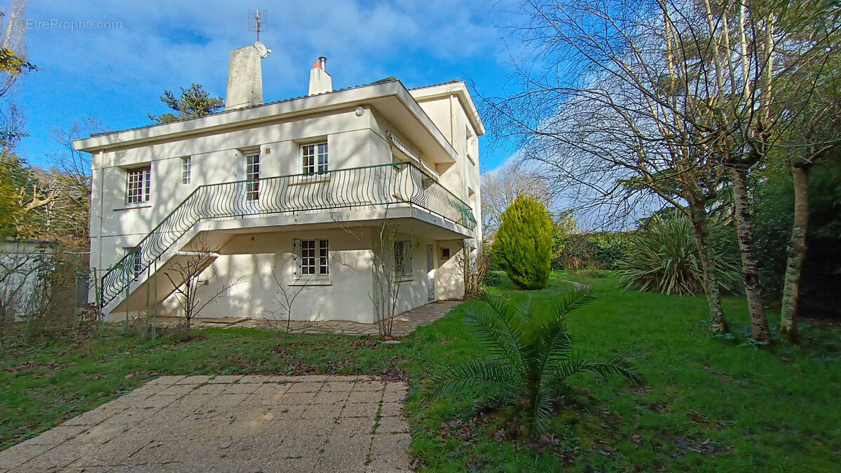 Maison à L&#039;AIGUILLON-SUR-VIE