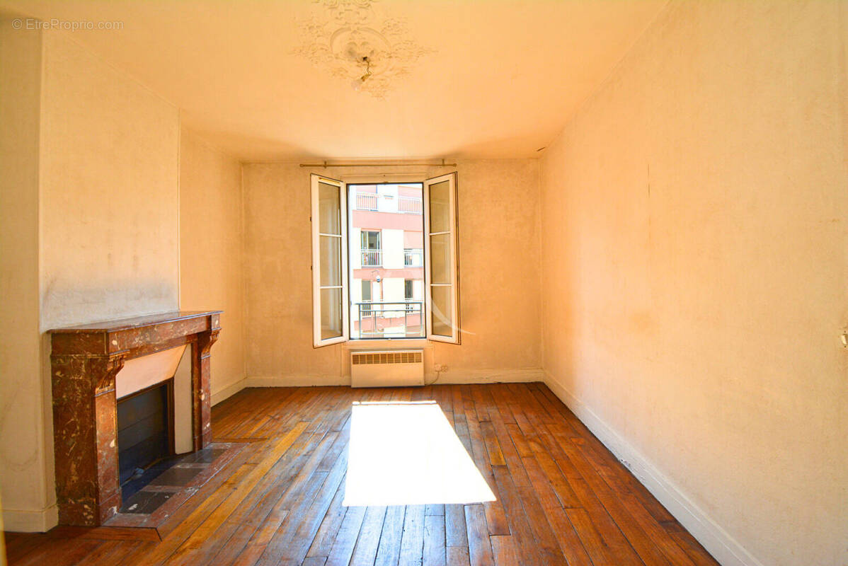 Appartement à LE KREMLIN-BICETRE