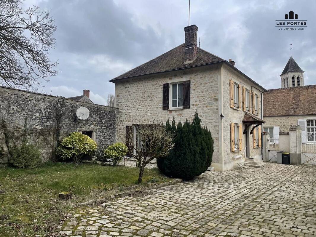 Maison à NOISY-SUR-ECOLE