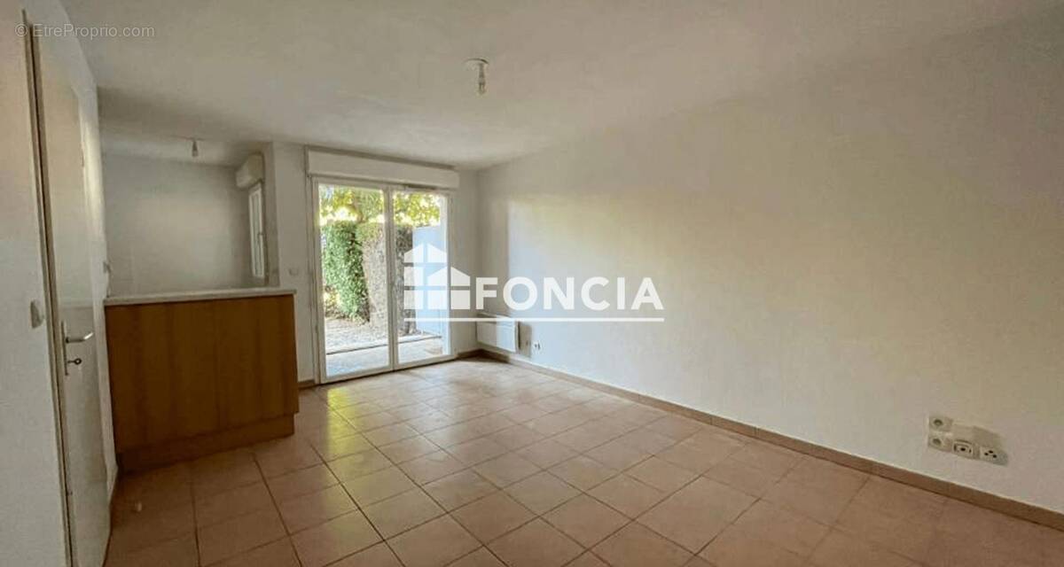 Appartement à SAINT-JUERY