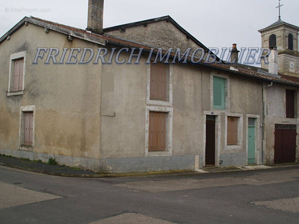 Maison à MONTIERS-SUR-SAULX