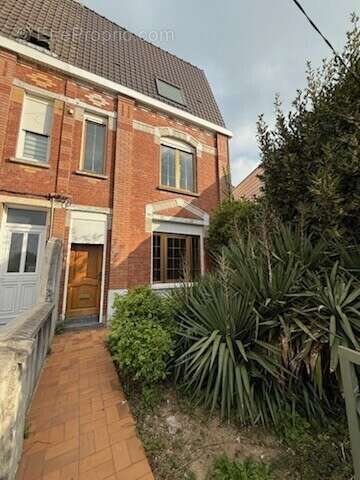 Maison à HAZEBROUCK