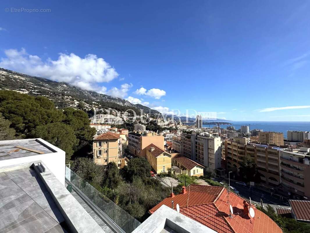 Appartement à BEAUSOLEIL