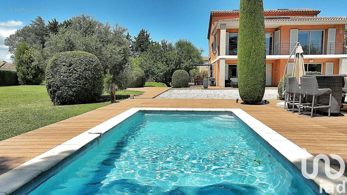 Photo 4 - Maison à ENTRAIGUES-SUR-LA-SORGUE