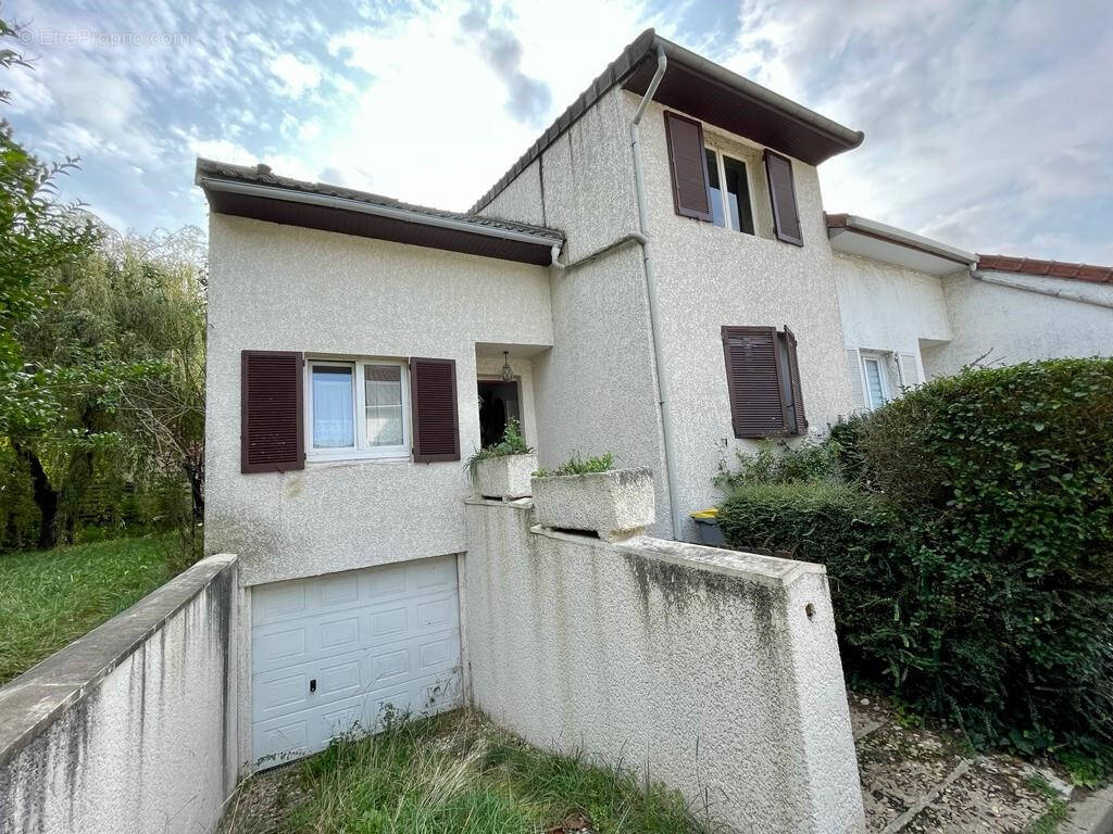 Maison à FOSSES
