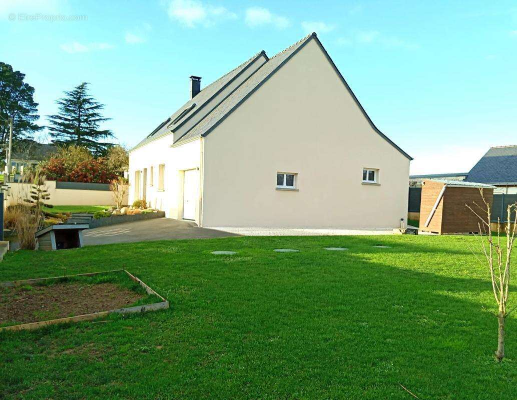 Maison à MESANGER