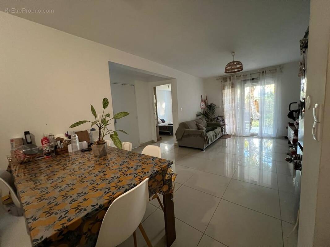 Appartement à BRAS-PANON