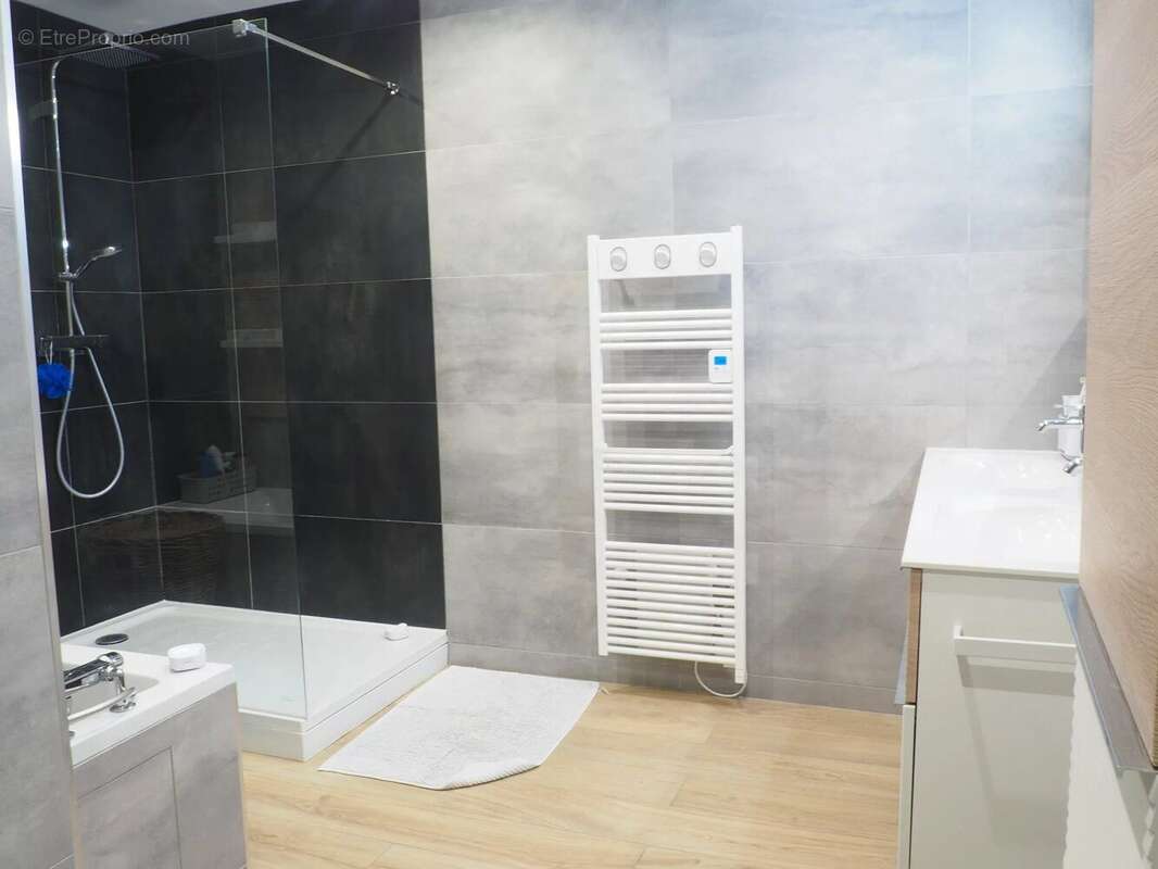 Appartement à MAING