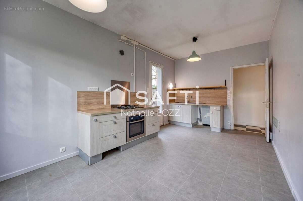 Photo 5 - Maison à LA TRONCHE