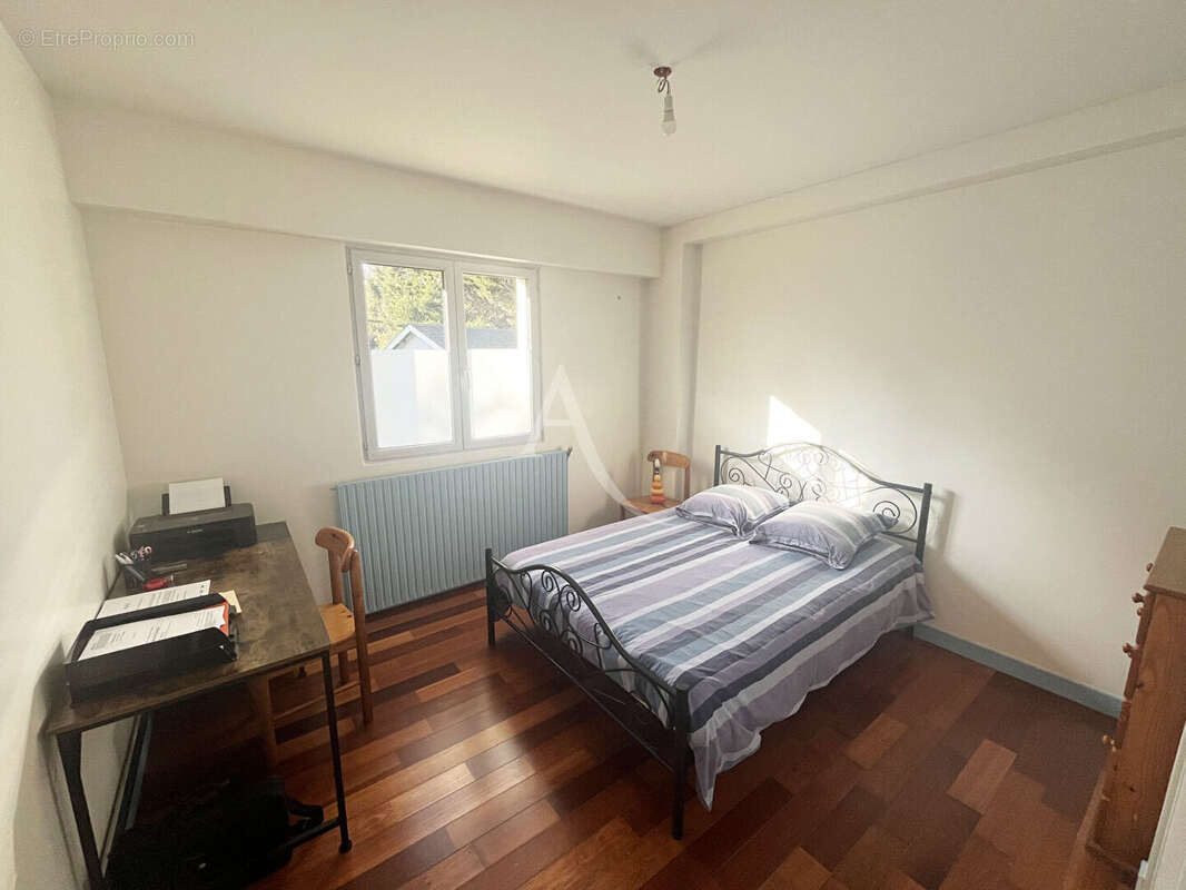Appartement à LE VAL-SAINT-GERMAIN