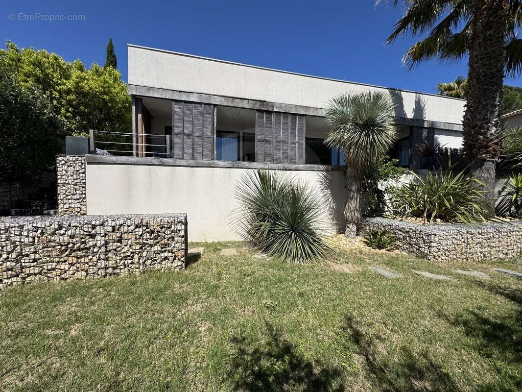 Maison à BOUZIGUES