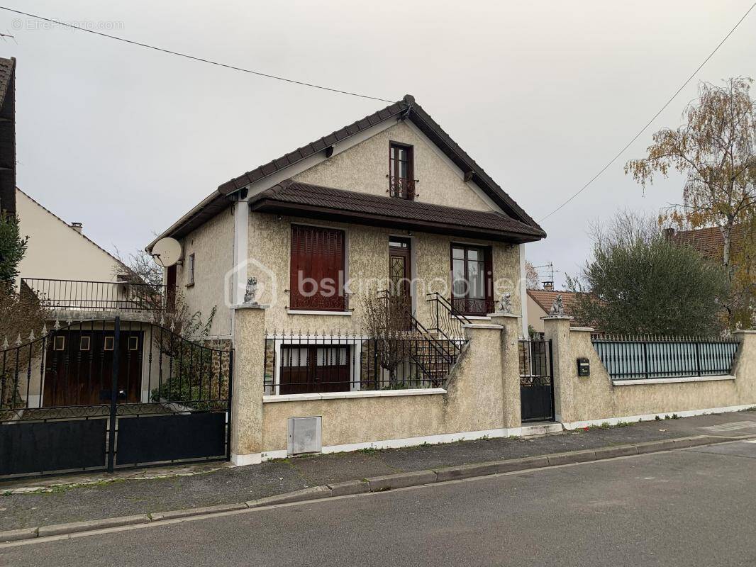 Maison à AULNAY-SOUS-BOIS