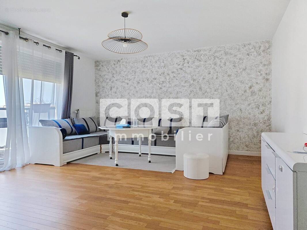 Appartement à GENNEVILLIERS