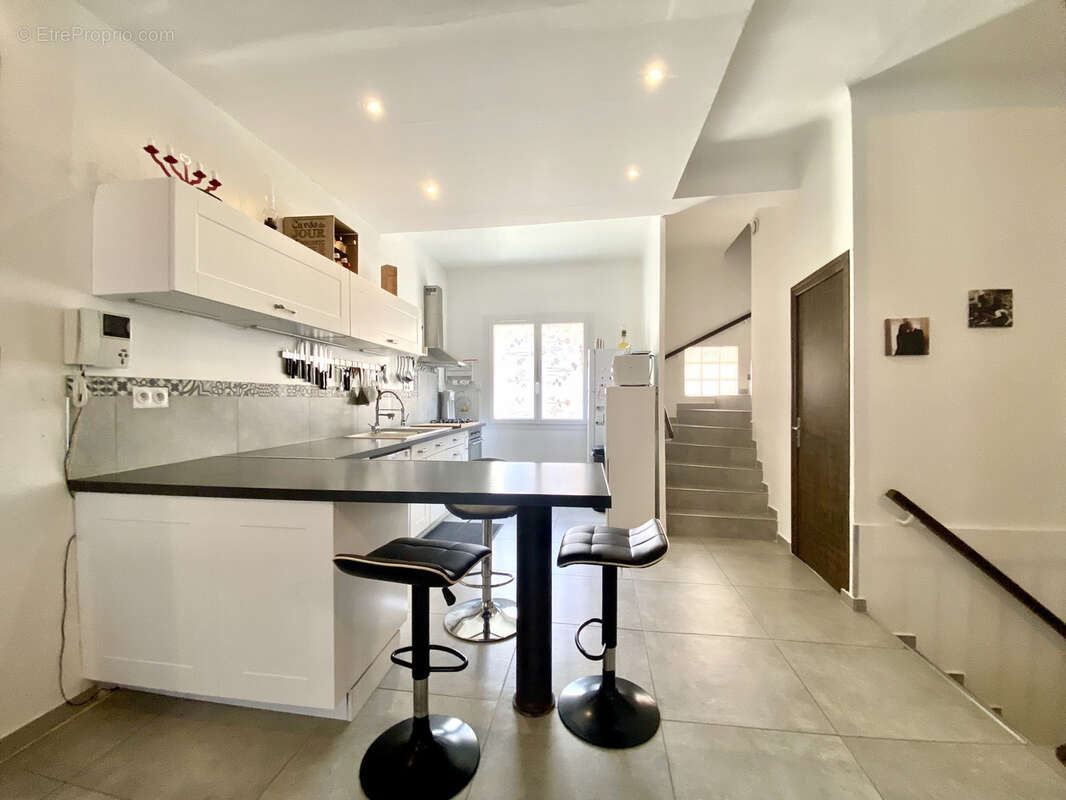Maison à PUGET-VILLE