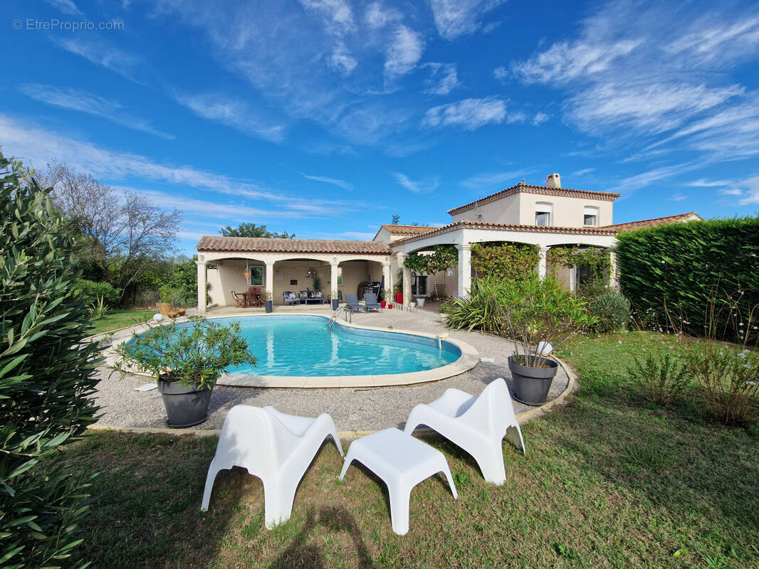 Maison à MONTMIRAT