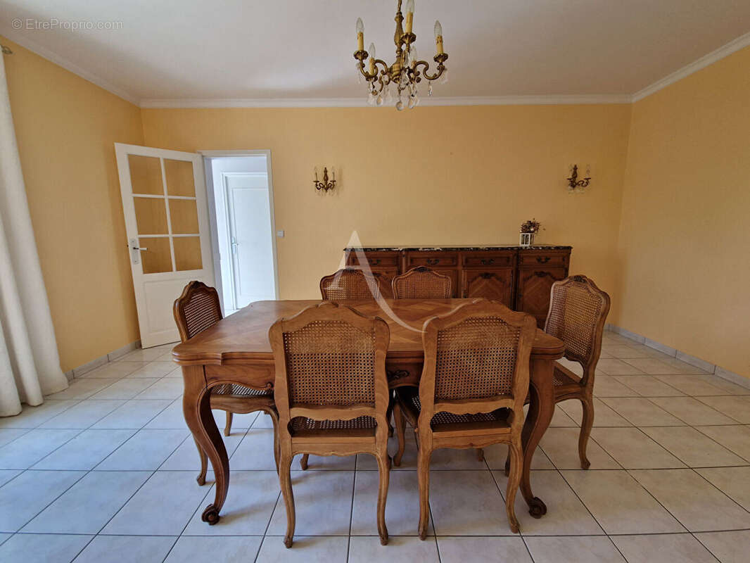 Maison à SAINT-BARTHELEMY-D&#039;ANJOU