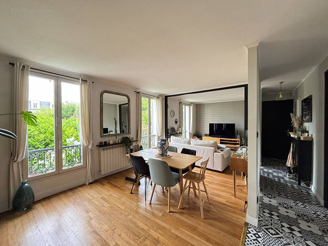 Appartement à ENGHIEN-LES-BAINS