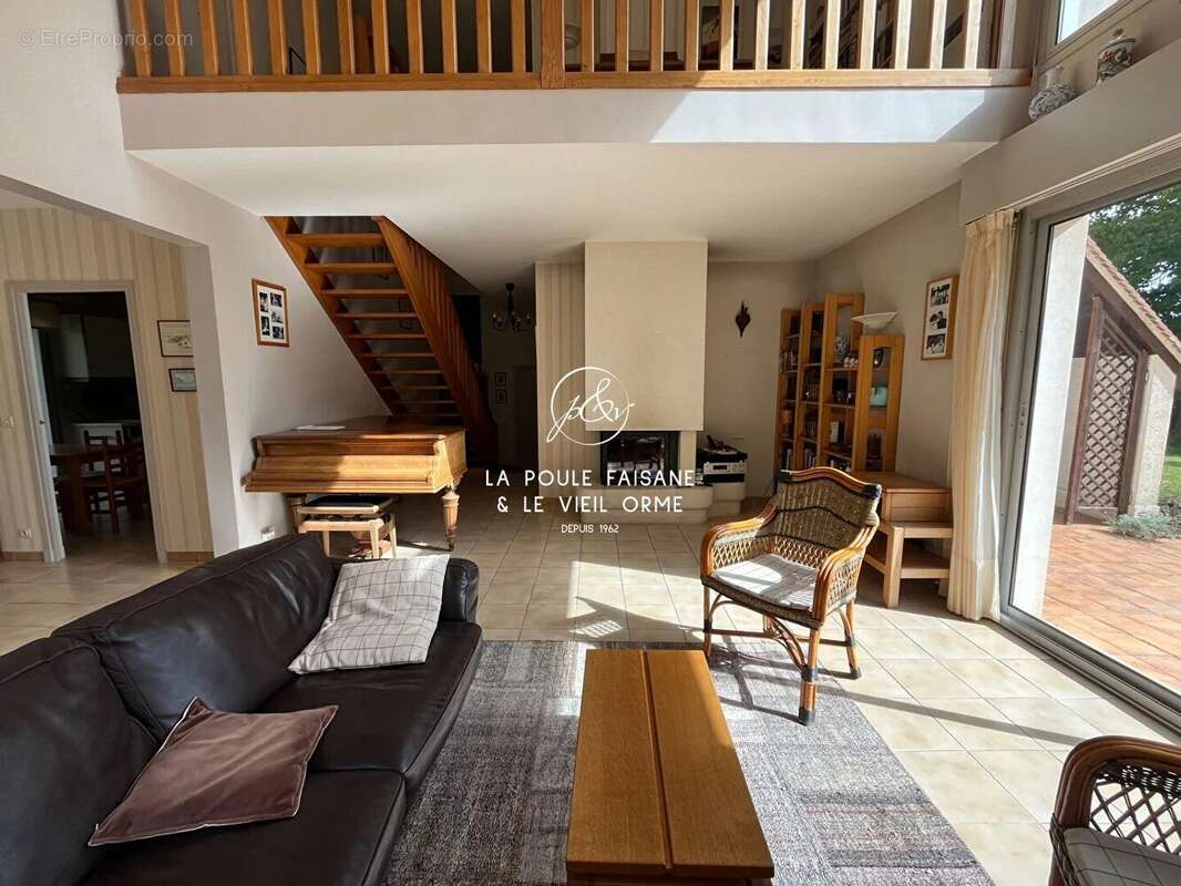 Maison à SAINT-LEGER-EN-YVELINES