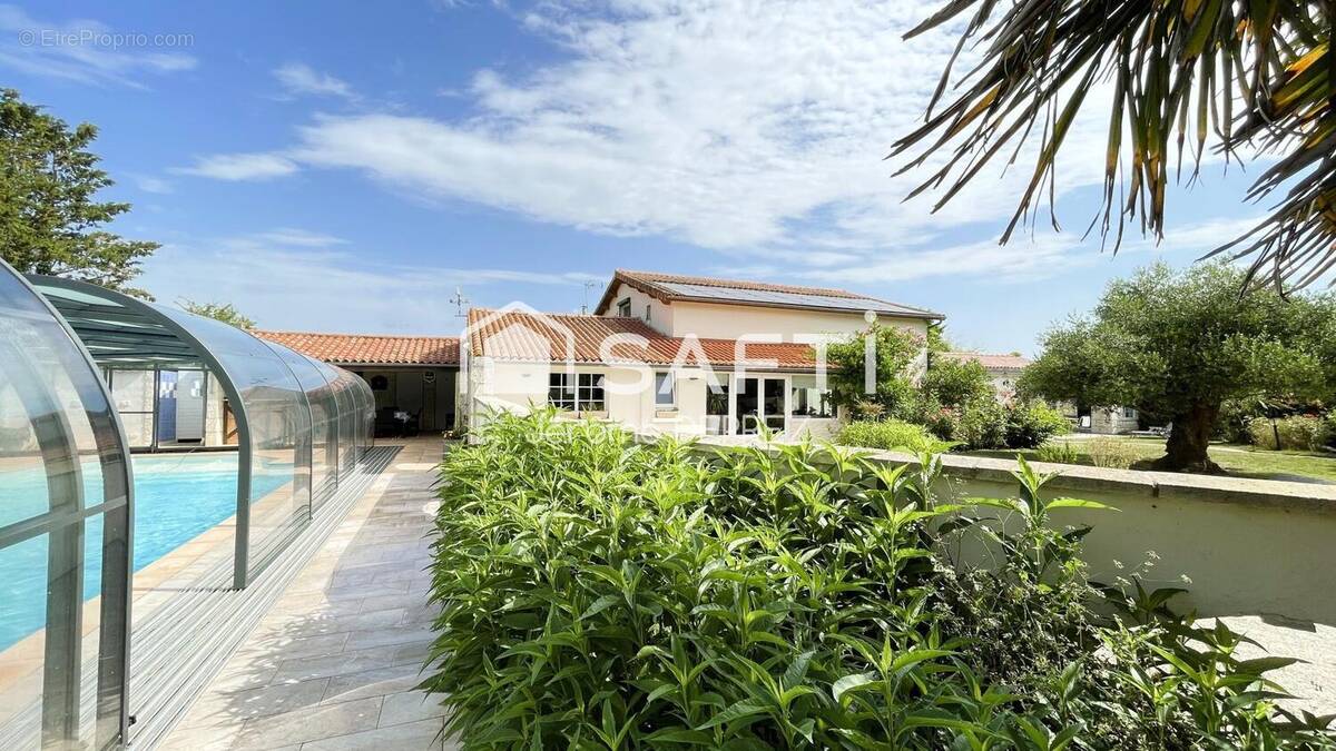 Photo 1 - Maison à SAINT-MICHEL-EN-L&#039;HERM