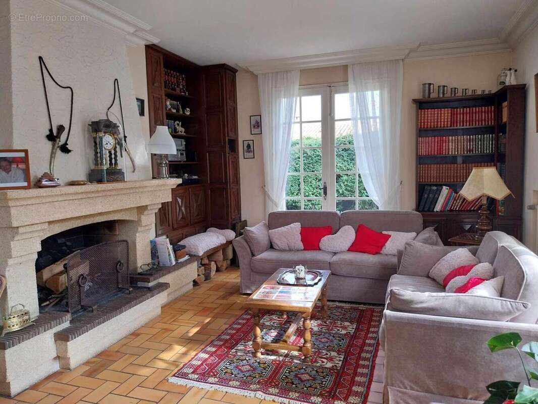 Photo 2 - Maison à AUSSILLON