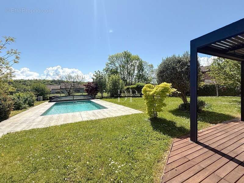 Maison à CRANVES-SALES