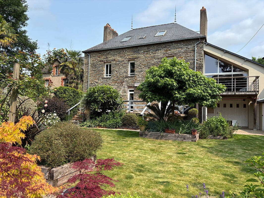 Maison à DERVAL