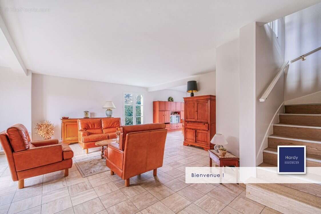 Maison à ENNERY