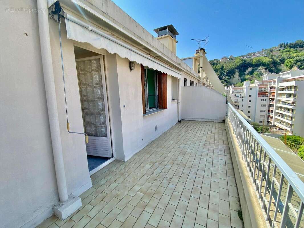   - Appartement à NICE
