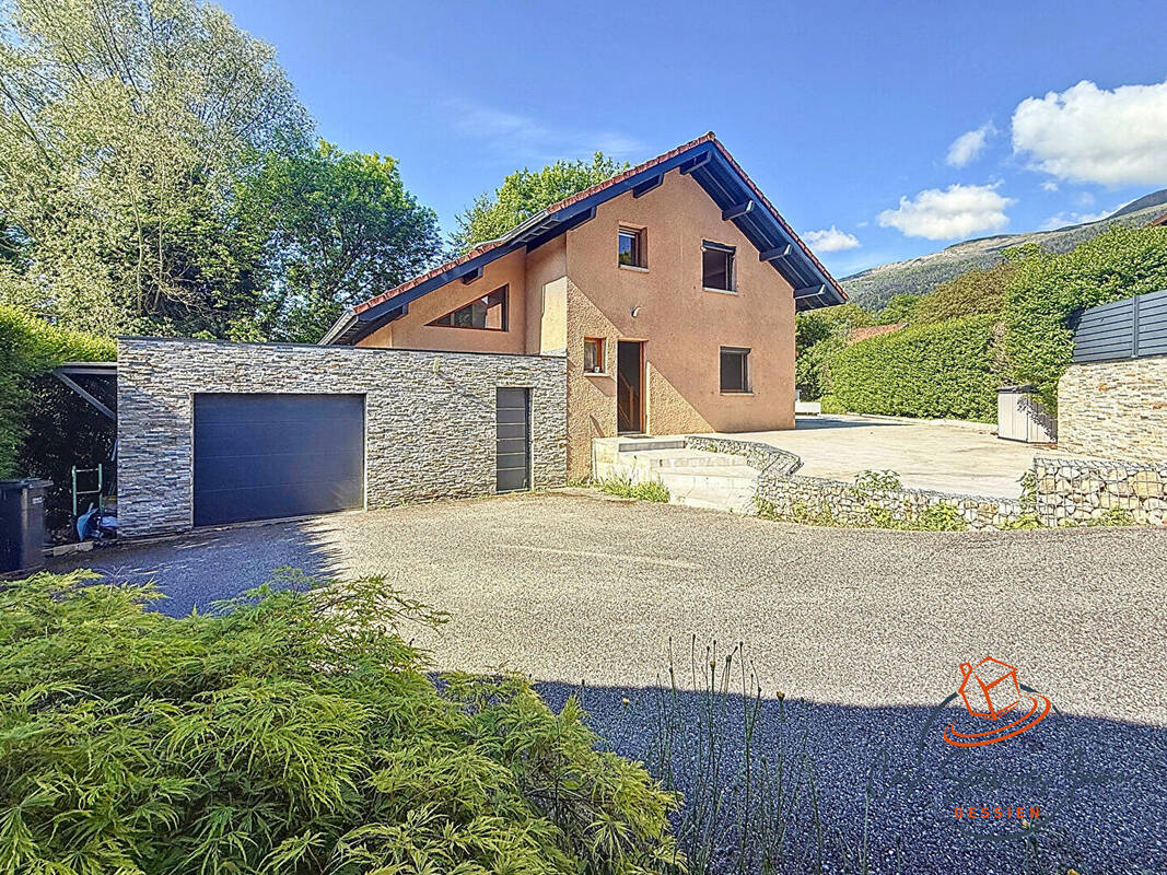 Maison à ECHENEVEX