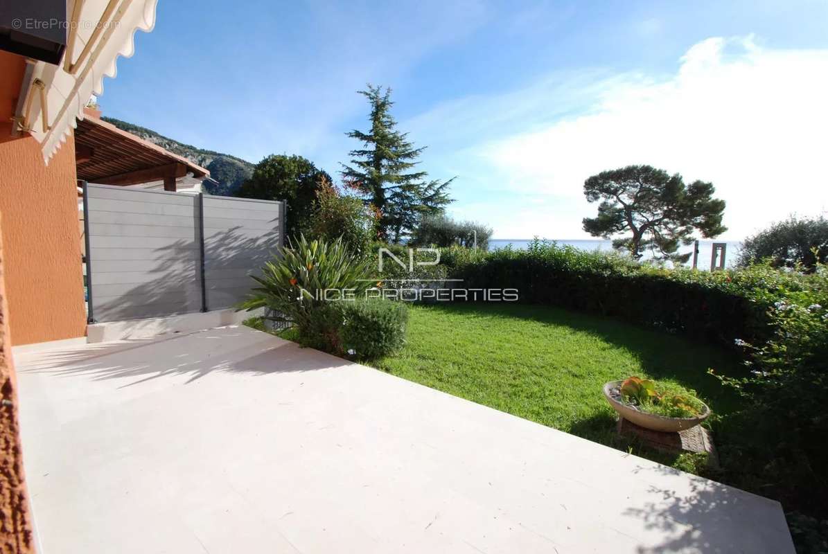 Appartement à EZE